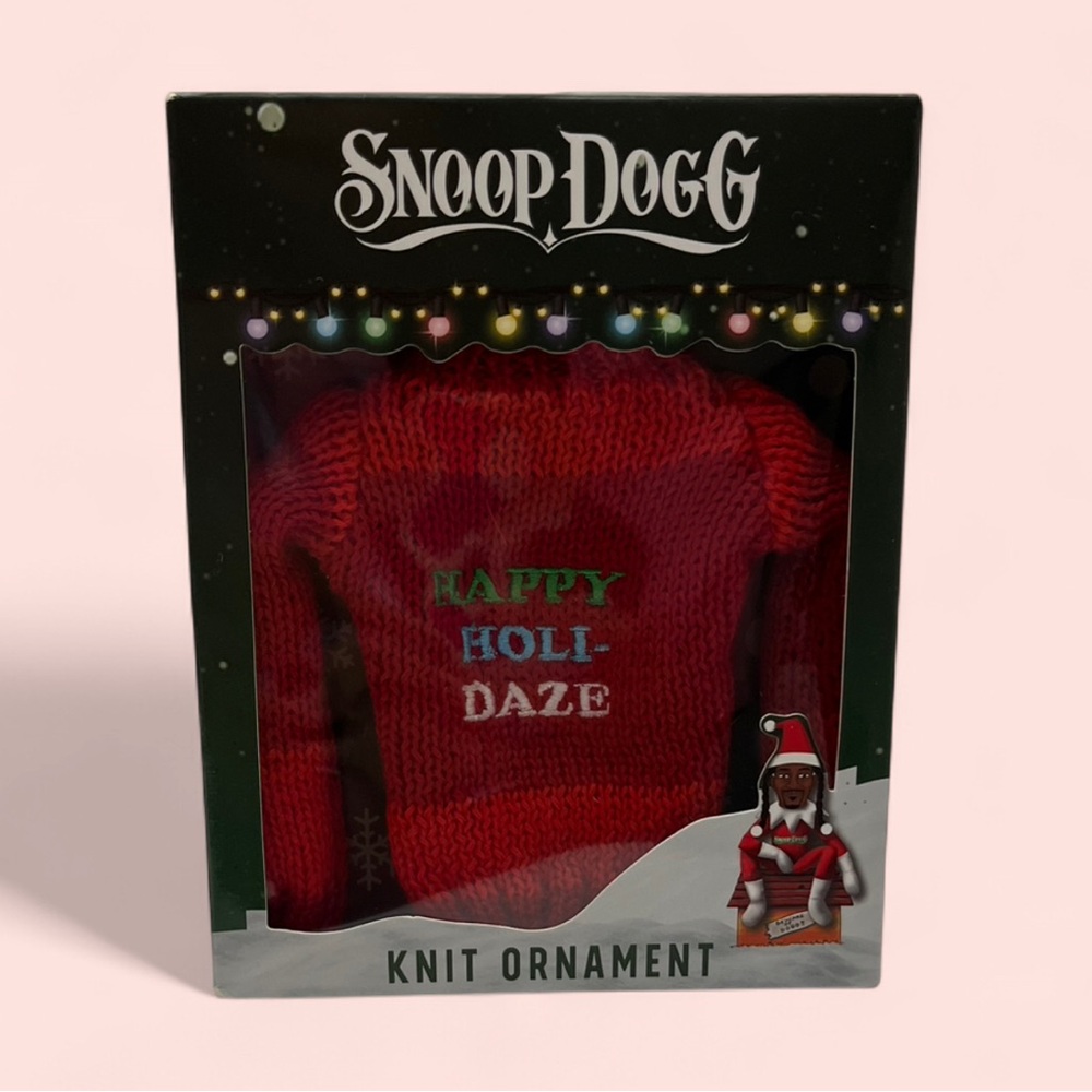 Snoop Dogg Snoop on the Stoop A Hood Tradition Red Knit Sweater Holiday Ornament